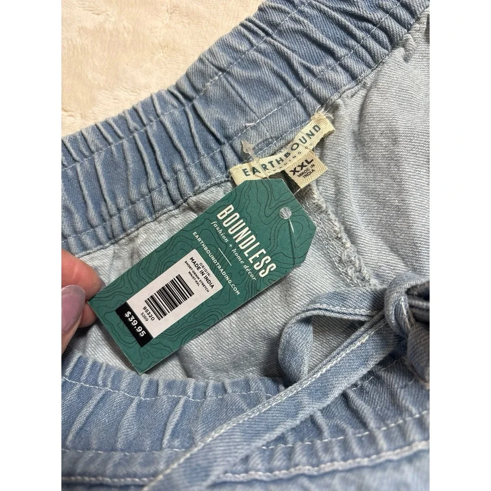 Women's XXL Earthbound light denim elastic waist drawstring pull on shorts. NWT.
